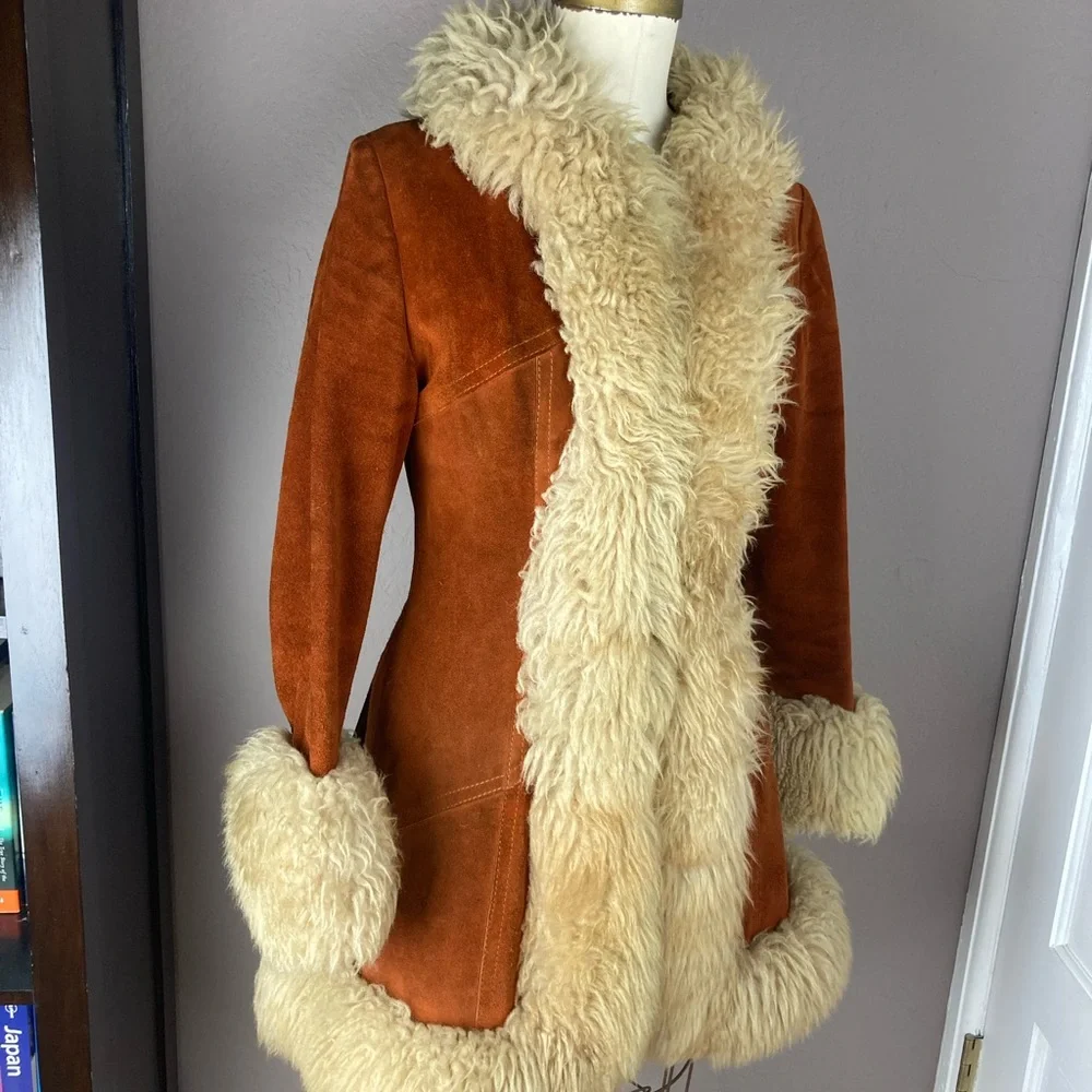 1960s / 1970s Gastown Suede and Shearling Penny Lane Coat - S/M - Picture 2 of 16